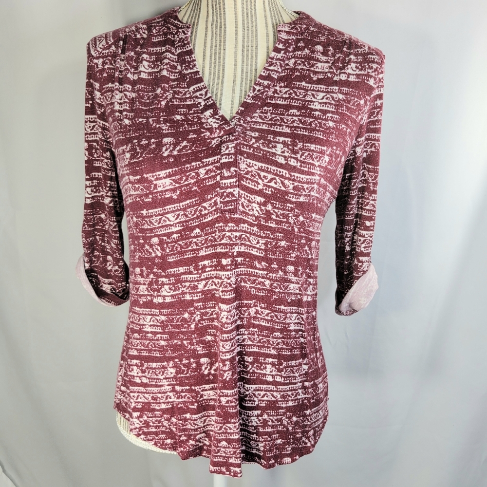 Max Jeans Burgundy V Neck Tab Sleeve Top Small